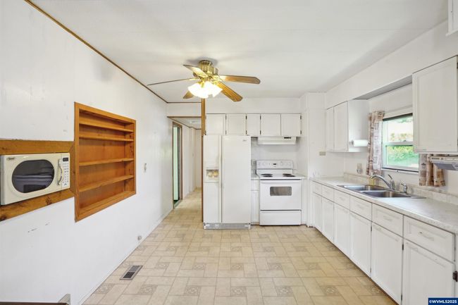 UNIT-32 - 1307 S Water St, House other with 2 bedrooms, 0 bathrooms and null parking in Silverton OR | Image 7