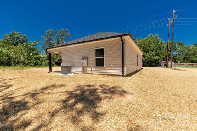 812 Generation Ln, House other with 3 bedrooms, 2 bathrooms and null parking in Clover SC | Image 21