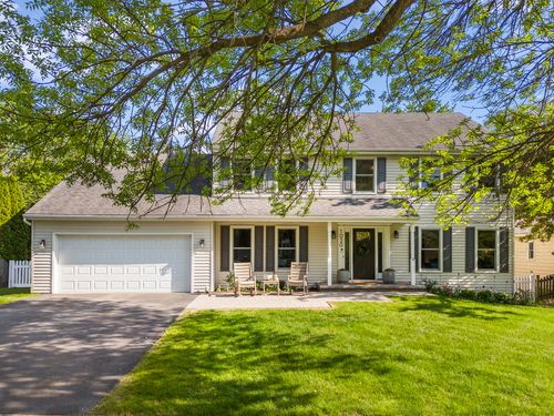 1020 Stanton Dr, Naperville, IL, 60540-8250 | Card Image