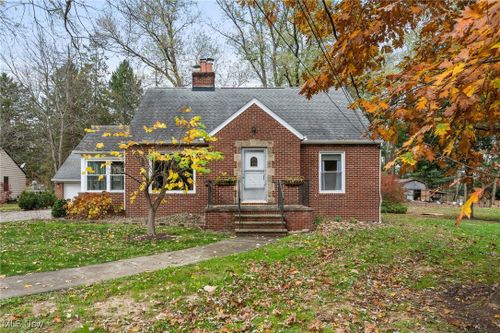 11401 Chippewa Road, Brecksville, OH, 44141 | Card Image