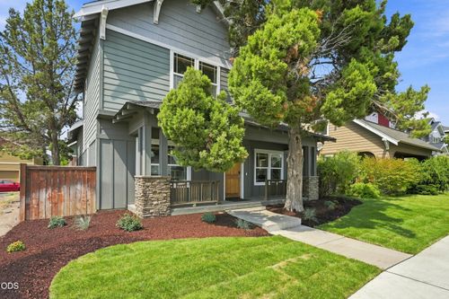 21274 Beall Dr, Bend, OR, 97701-1592 | Card Image