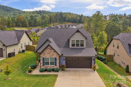 190 Water Leaf Dr, Weaverville, NC, 28787-0585 | Card Image
