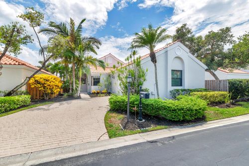 2690 Mikasa Dr, West Palm Beach, FL, 33410-1444 | Card Image