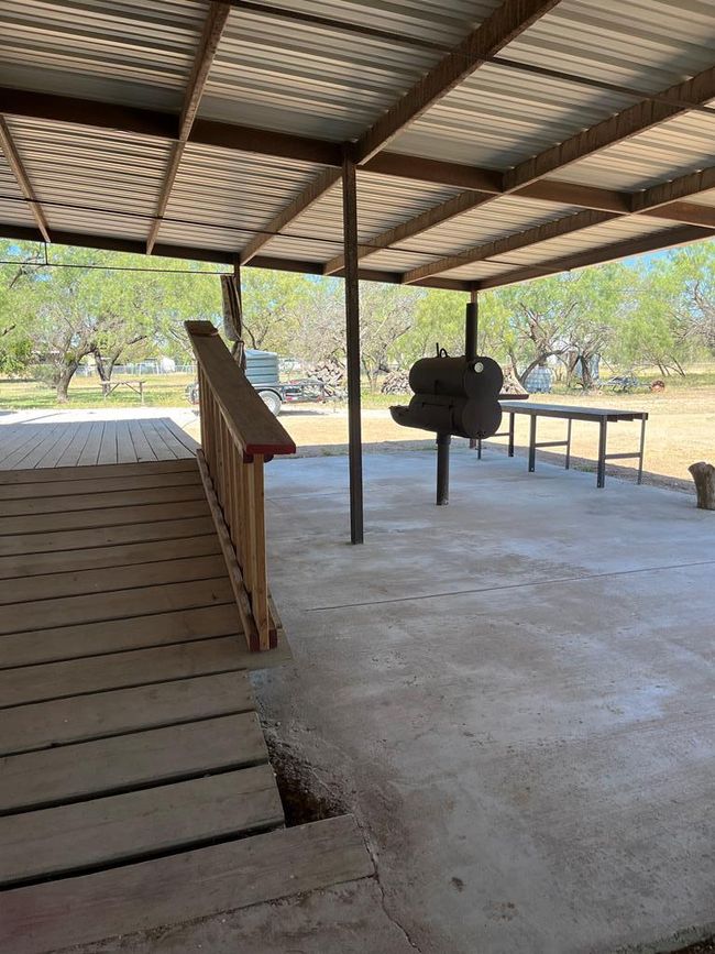 1294 Moss St, House other with 3 bedrooms, 2 bathrooms and 3 parking in Paint Rock TX | Image 24