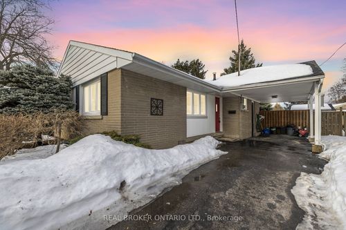 25 Sora Dr, Mississauga, ON, L5M1B3 | Card Image