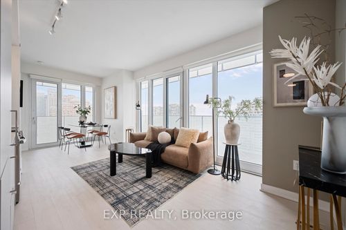 1403-3900 Confederation Pky, Mississauga, ON, L5B0M3 | Card Image