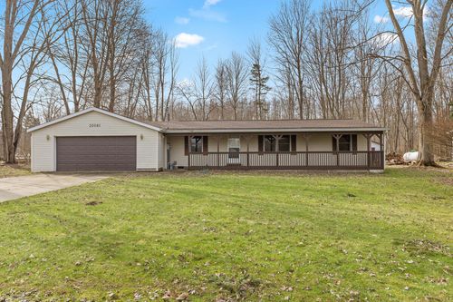 35081 Sweet Lake Dr, Gobles, MI, 49055-9022 | Card Image