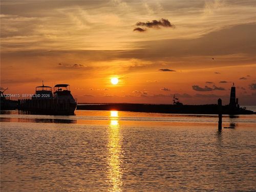 e4-87200 Overseas Hwy, Islamorada, FL, 33036-3144 | Card Image