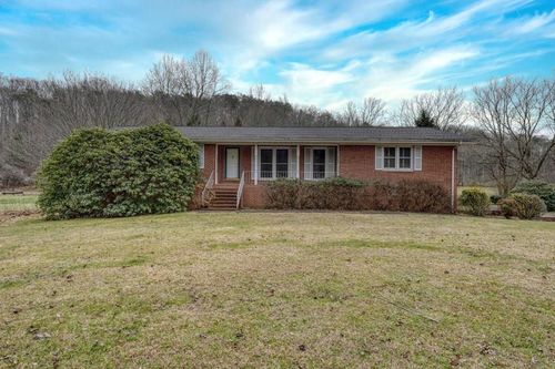 6112 Byers Creek Rd, Young Harris, GA, 30582-2563 | Card Image