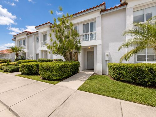 532 Nw 208th Ter, Pembroke Pines, FL, 33029-2138 | Card Image