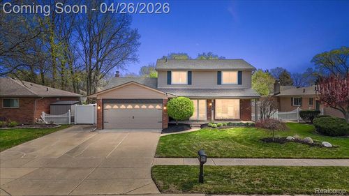 32080 Sherwood, Fraser, MI, 48026-2304 | Card Image