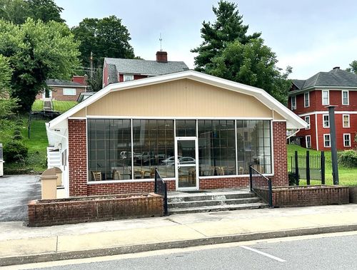 510 Spring St, Bluefield, VA, 24605-1717 | Card Image