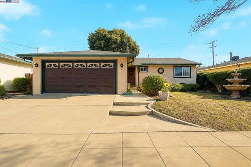 828 Bluefield Ln, Hayward, CA, 94541-7310 | Card Image