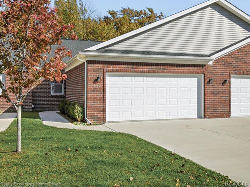 25-302 Hidden Harbor Way, Marine City, MI, 48039-2832 | Card Image