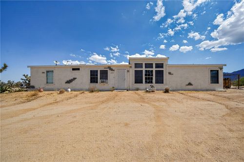 15710 S Kit Carson Rd, Yucca, AZ, 86438-1110 | Card Image