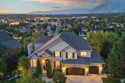 2089 E Rocklin Dr, Sandy, UT, 84092-4062 | Card Image