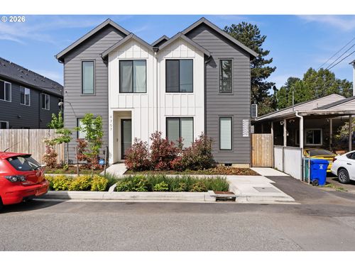 10-4719 Ne 107th Ave, Portland, OR, 97220-2506 | Card Image