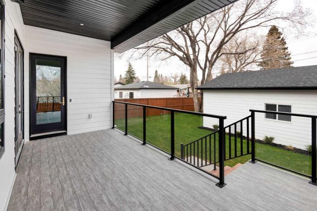 133 Lissington Drive Sw, Home with 5 bedrooms, 3 bathrooms and 3 parking in Calgary AB | Image 39