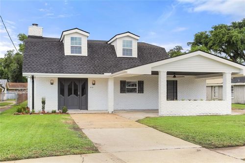 313 Post Dr, Luling, LA, 70070-4411 | Card Image