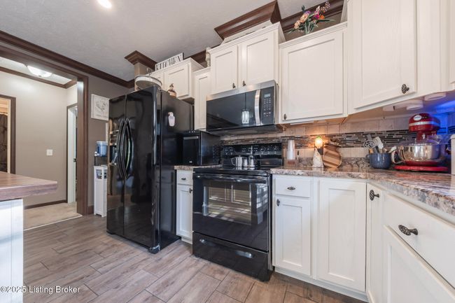 110 Barr Simmons Ln, House other with 3 bedrooms, 2 bathrooms and null parking in Mc Daniels KY | Image 21