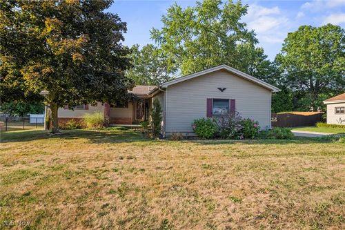 448 Parkview Dr, Columbiana, OH, 44408-1159 | Card Image