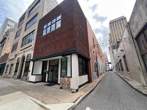 18 N 2nd St, Memphis, TN, 38103-2680 | Card Image