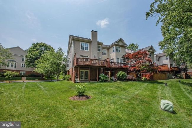 1249 Wild Hawthorn Way, Townhouse with 3 bedrooms, 4 bathrooms and null parking in RESTON VA | Image 31