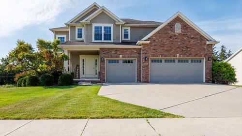 5401 Ferryman Rd, Bloomington, IL, 61705-5900 | Card Image