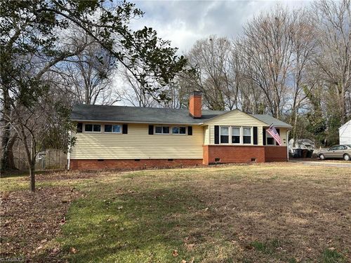 905 N Elam Ave, Greensboro, NC, 27408-6911 | Card Image