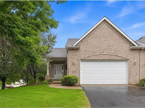 20584 Kearney Path, Lakeville, MN, 55044-6711 | Card Image
