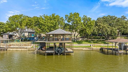 109 Casas Del Sur St, Granbury, TX, 76049-1406 | Card Image