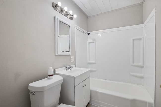 1237 San Felipe St, House other with 3 bedrooms, 1 bathrooms and null parking in Angleton TX | Image 12