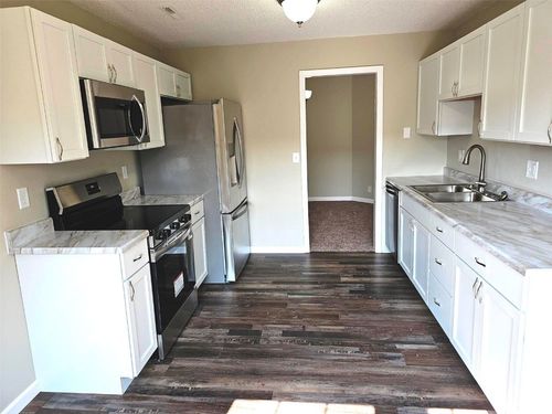 apt-c-4113 Lexington Ct Ne, Cedar Rapids, IA, 52402-7504 | Card Image