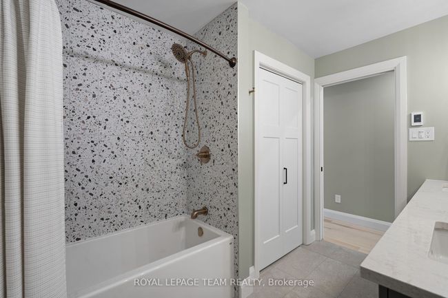 1056 Heenan Terr, House other with 4 bedrooms, 4 bathrooms and 6 parking in Manotick ON | Image 33