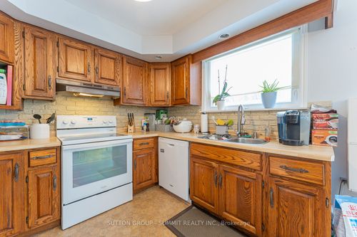 206 6th Ave E, Owen Sound, ON, N4K2T3 | Card Image