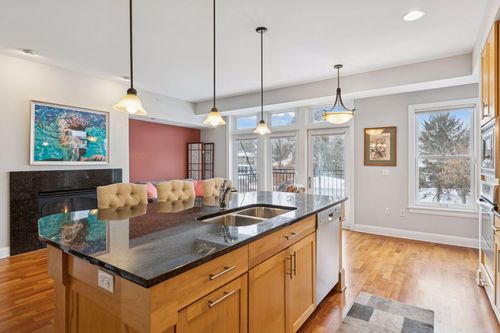 unit-204-1060 Grand Ave, Saint Paul, MN, 55105-3820 | Card Image