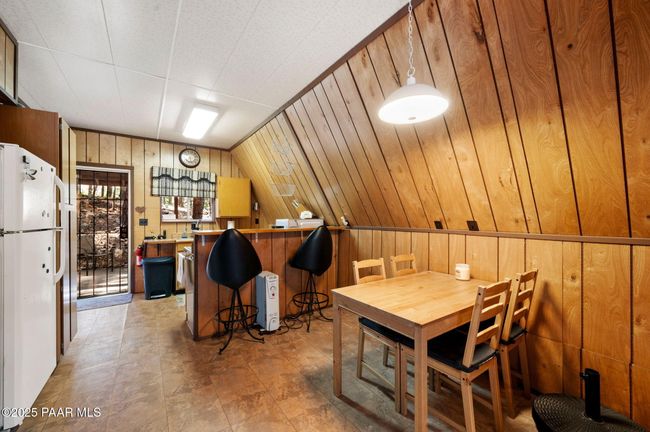 11-Dining Room to Kitchen | Image 11