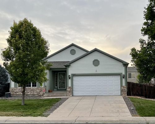 19037 E Ithaca Dr, Aurora, CO, 80013-5413 | Card Image