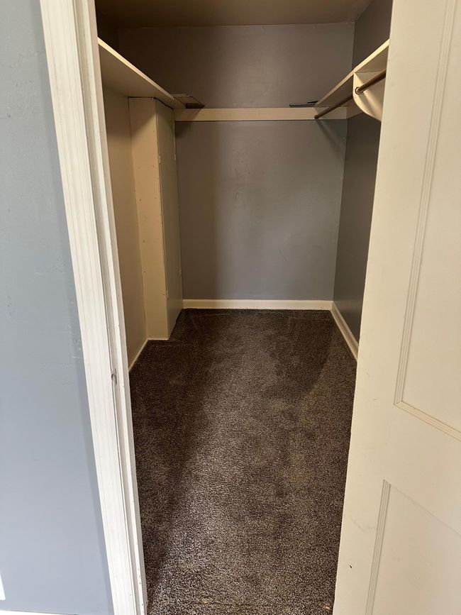 Closet on main bedroom | Image 12