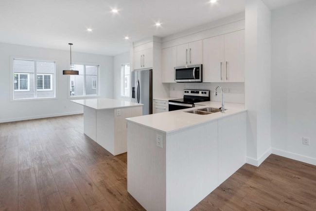 212 - 669 Savanna Blvd Ne, Home with 3 bedrooms, 2 bathrooms and 2 parking in Calgary AB | Image 9