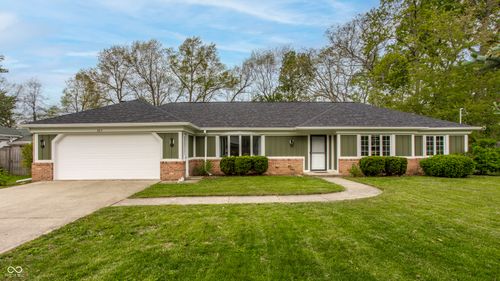 317 N Red Bud Ln, Muncie, IN, 47304-8910 | Card Image