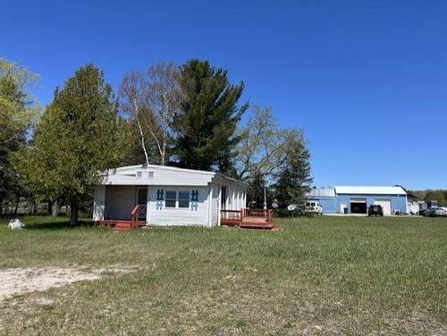 12899 S Maple City Road, Kasson Township, MI, 49644 | Card Image