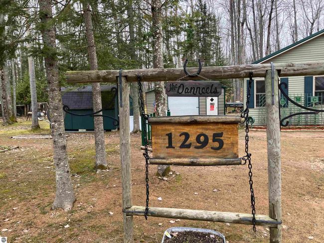 1295 Wa Ba Tesse Dr Ne, House other with 2 bedrooms, 1 bathrooms and null parking in Kalkaska MI | Image 6