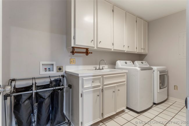 3855 Utica Ave, House other with 5 bedrooms, 5 bathrooms and null parking in Tulsa OK | Image 9