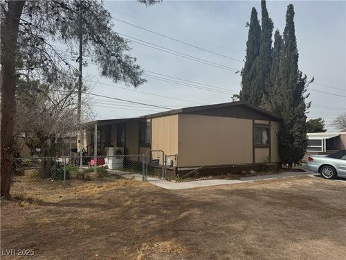 4252 Orangeblossom St, Las Vegas, NV, 89108-5642 | Card Image