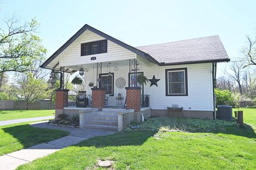 134 Oak St, Loveland, OH, 45140-3061 | Card Image