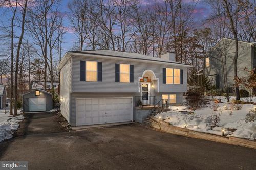 4207 Lakeview Pkwy, LOCUST GROVE, VA, 22508-5434 | Card Image