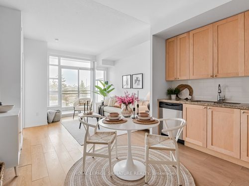 231-540 Bur Oak Ave, Markham, ON, L6C0Y2 | Card Image