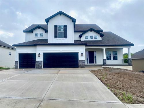 1051 Fir Ln, Liberty, MO, 64068-4315 | Card Image