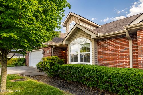 4901 Coy Way, Knoxville, TN, 37912-3670 | Card Image